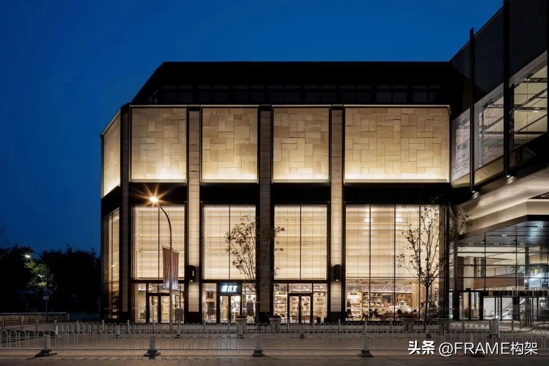 中国的网红书店,网红书店是颜值重要还是内涵重要