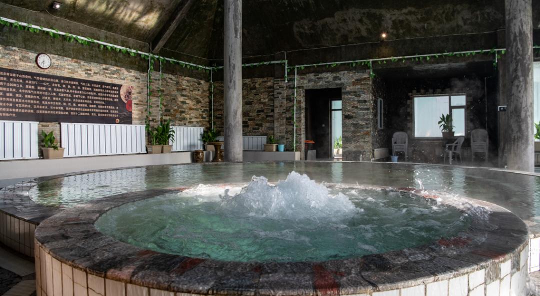 白山市出发五一2-3天短途旅游推荐,冬季白山周边一日游景点大全