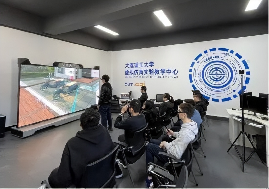 数字+干货，选择大连理工的8大理由！欢迎电联！