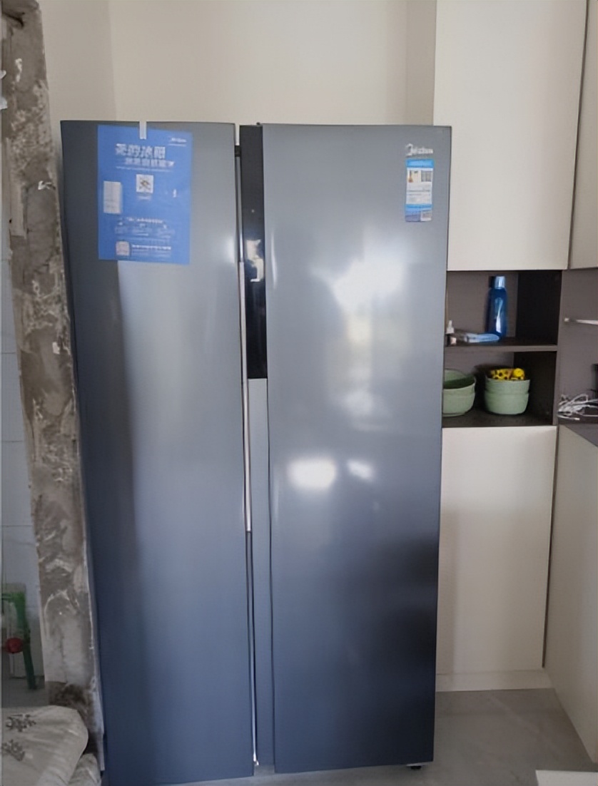 冰箱十字门和双开门哪种好,十字门和双开门的冰箱哪个更好