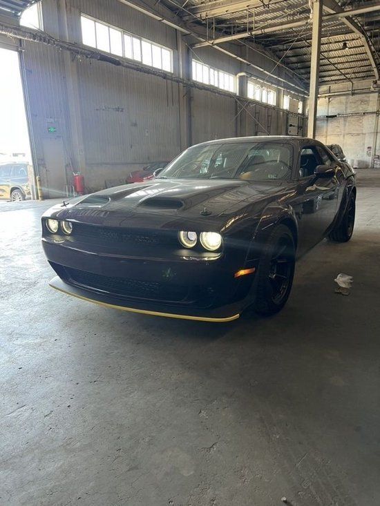 道奇挑战者红眼宽体地狱猫越狱版,道奇挑战者地狱猫红眼国内多少钱