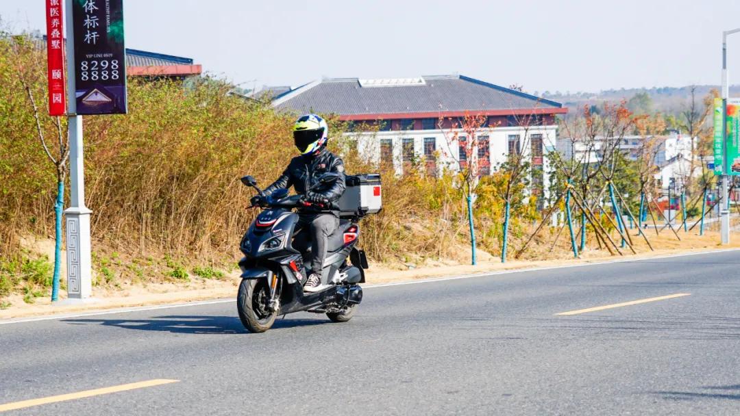 踏板摩托标致speedfight150,标致运动踏板speedfight4多少钱