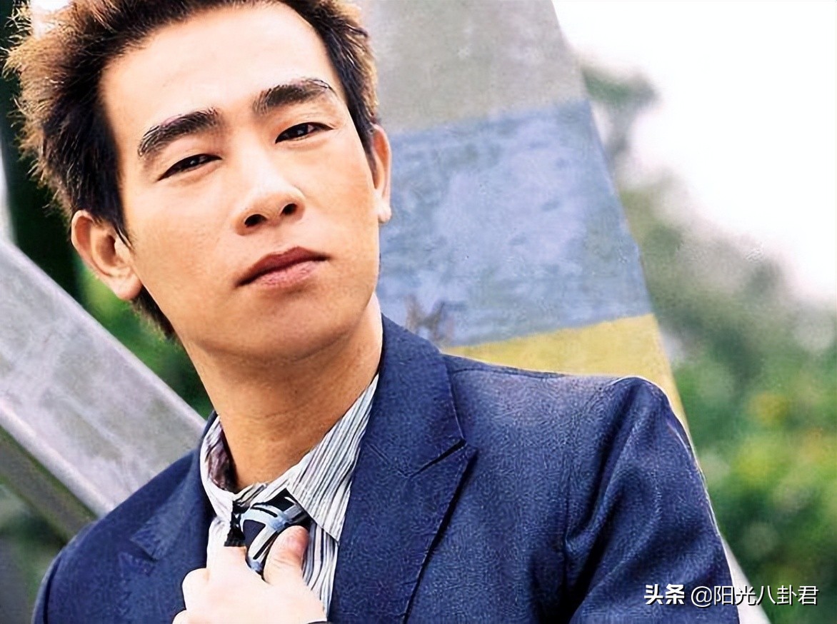 为人低调的6位男星,表面低调实则家世显赫的10位男星