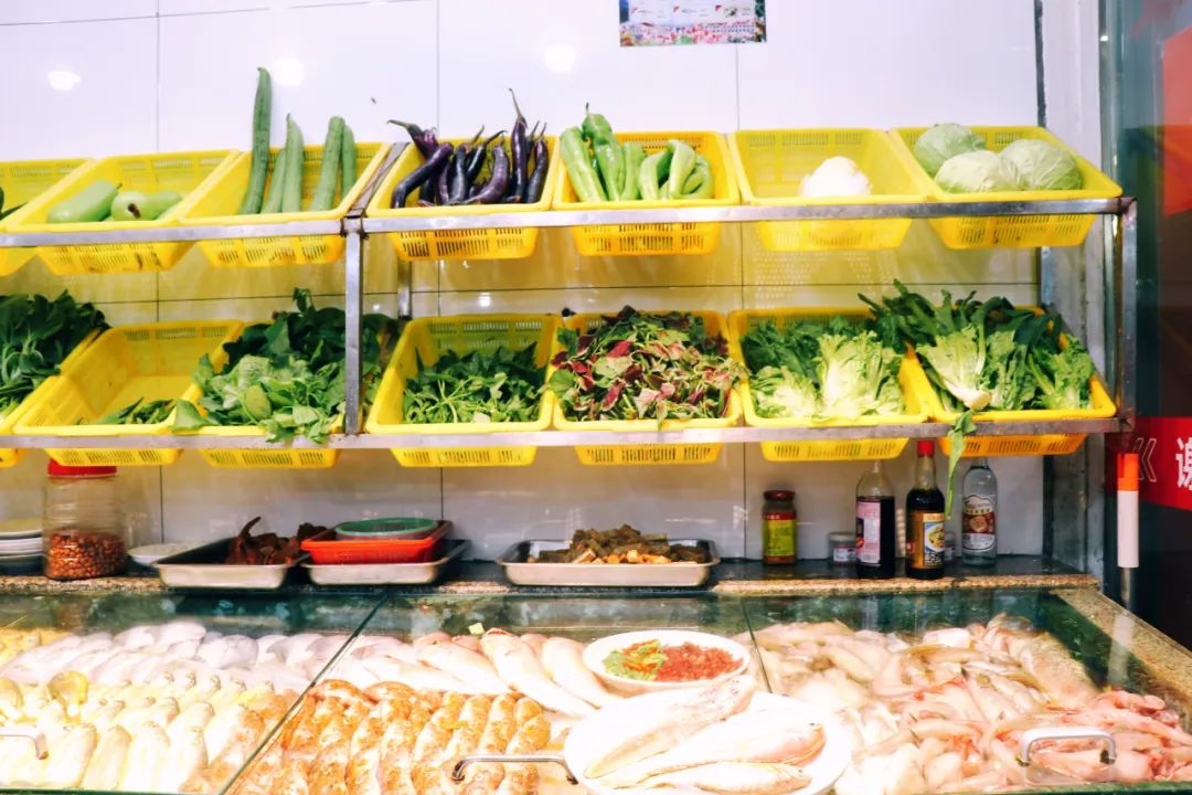 两天一夜嗨吃15顿，这座小城真把人香迷糊了