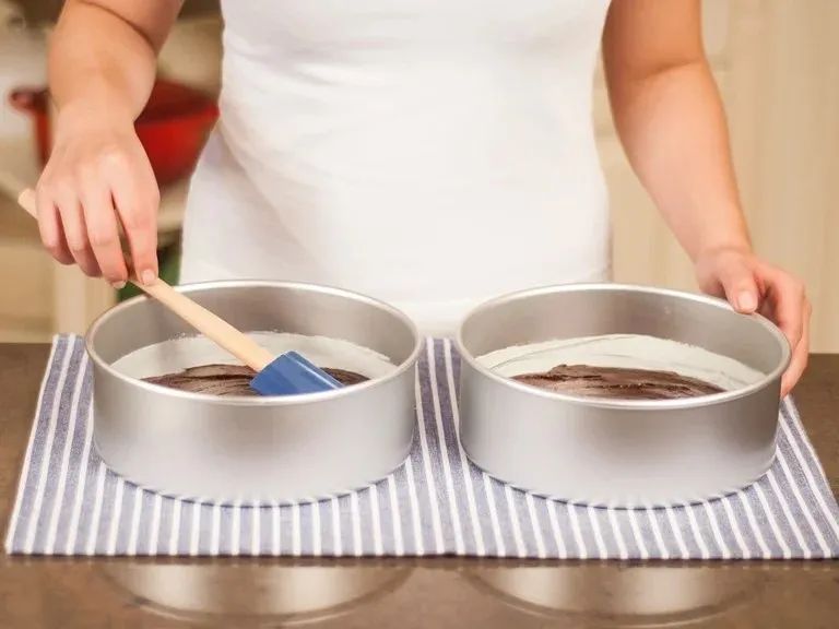 巧克力蛋糕一点也不甜,精致美味的巧克力蛋糕其实很简单