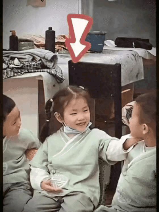 神回复：把儿子头弹破了，老婆马上回家怎么办？我只想留条命