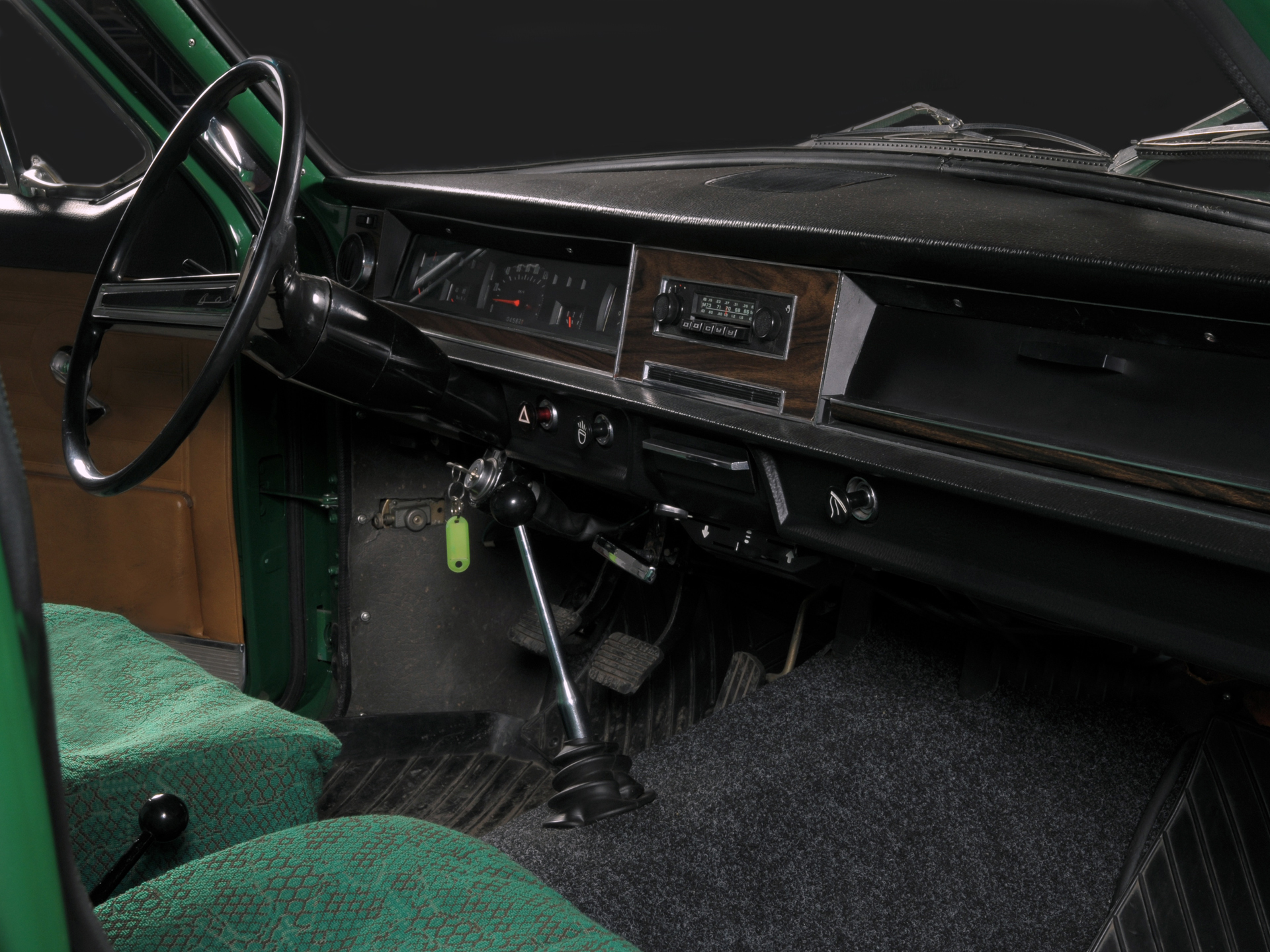 1993款苏联车伏尔加,苏联汽车工业的结晶伏尔加轿车