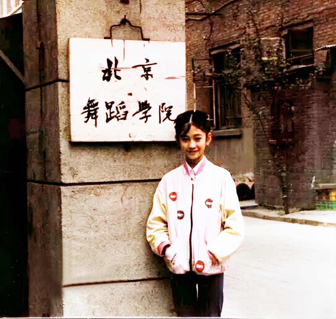 李小冉和鄢颇交往时间,鄢颇与李小冉