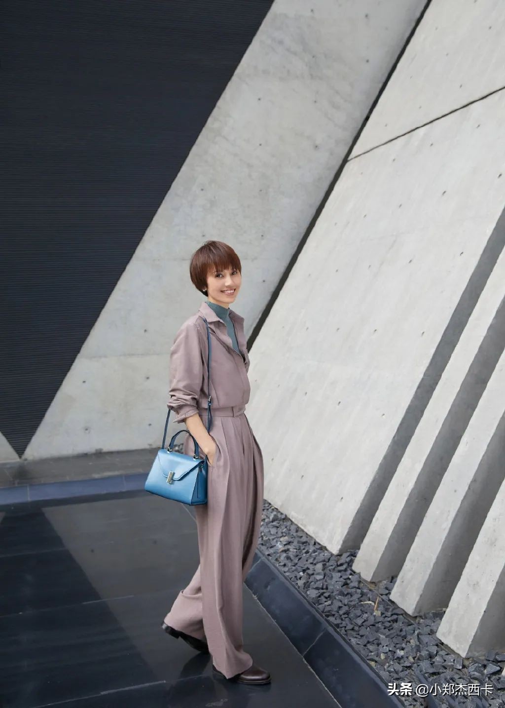 袁咏仪推荐的女包,袁咏仪最新包包品牌