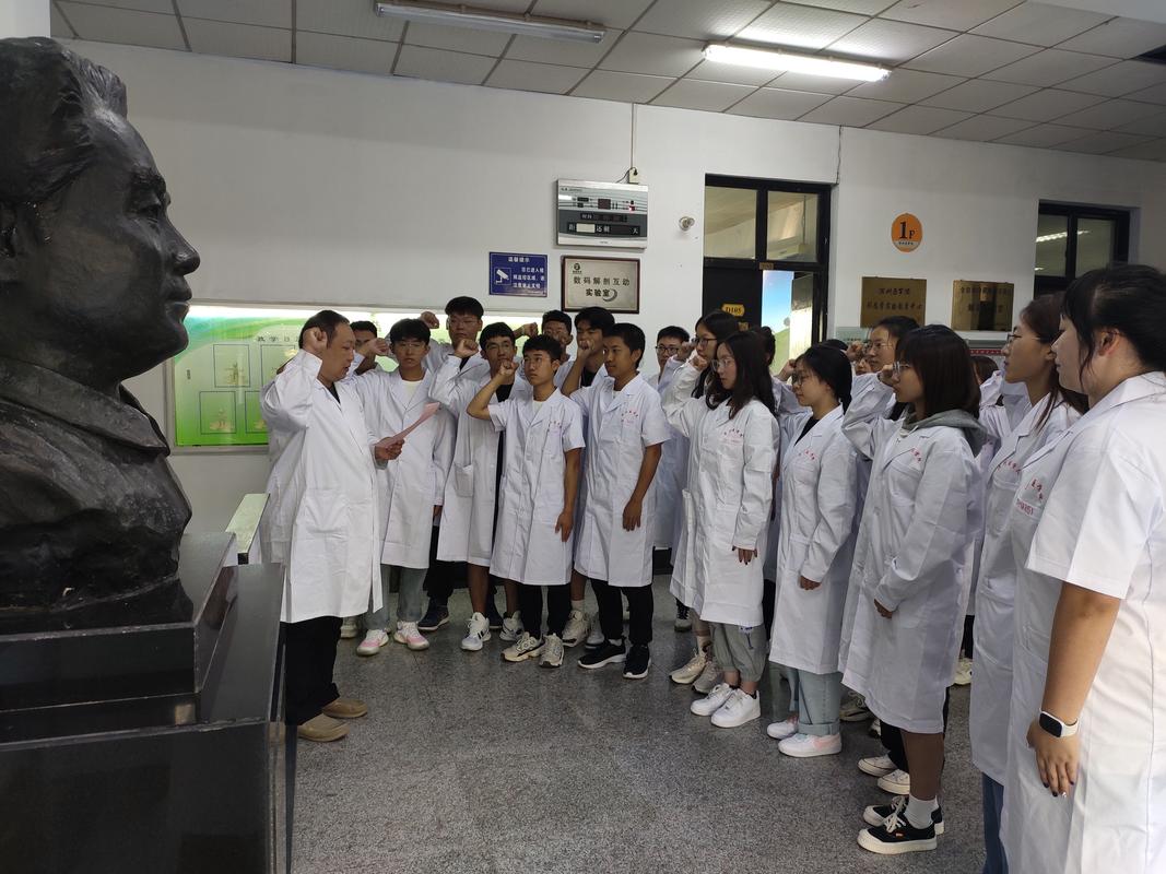 想学医该如何选择大学,给考不上高中想学医的建议