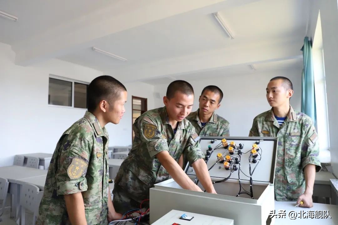 这些“硬核”学兵，成了军营“小教员”