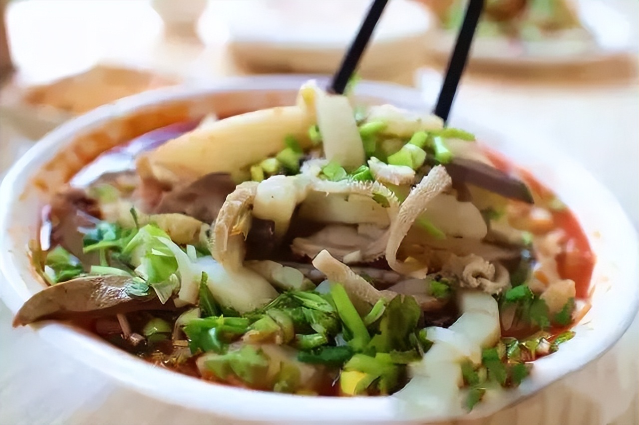 中国吃羊的视频,中国饮食行业三巨头