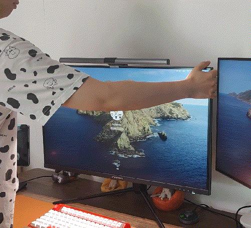 白天生产力晚上爱奇艺，八千字教你打造一键切换主题桌面