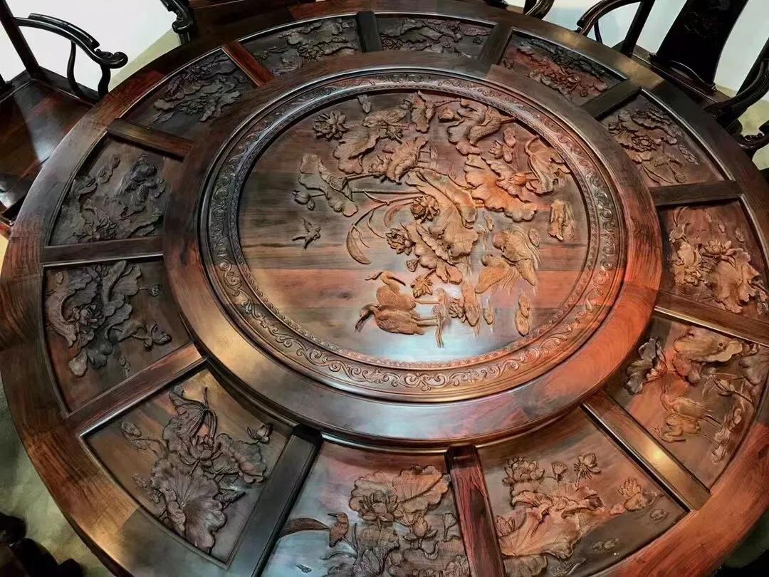 大红酸枝交趾黄檀圆桌图片,大红酸枝交趾黄檀餐桌