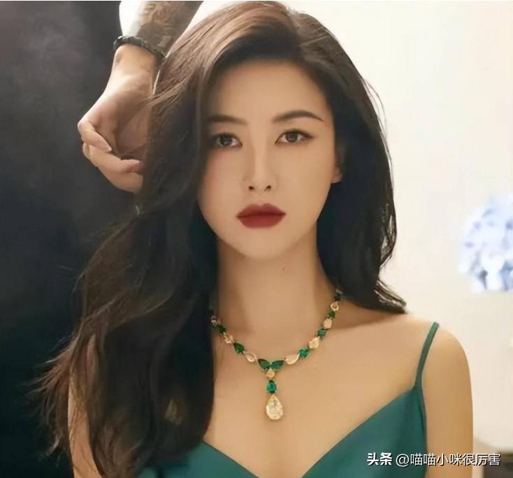 短粗手的女明星,粗短手女星