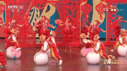 春晚一首最动人的歌,春晚山海霓裳