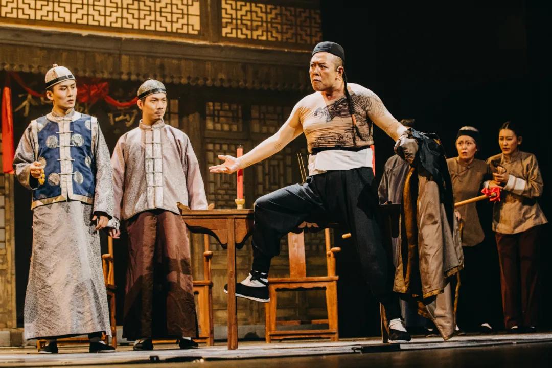 金牌剧评人|流水不争先,争的是滔滔不绝——话剧《断金》