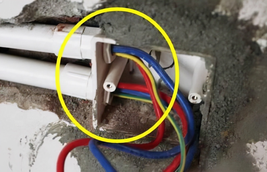 墙里的电线烧坏了,家里电线烧坏怎么办不用拆墙