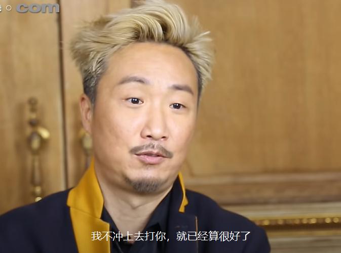 “港圈太子爷”街上收破烂，一天只赚60块！