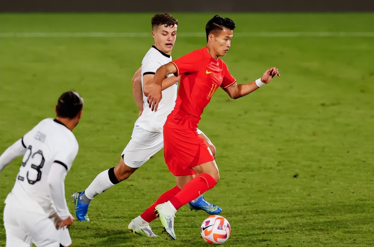 国足首发阵容名单武磊,国足12强赛最新赛程武磊