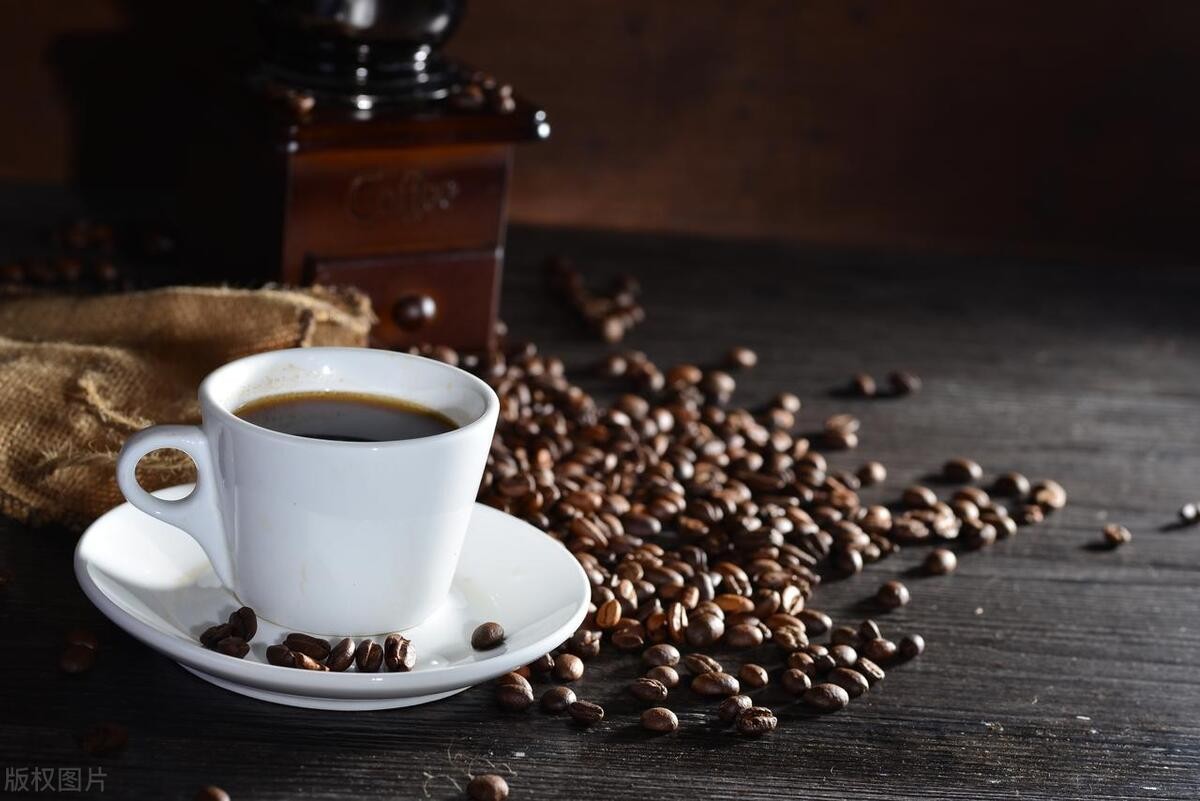 精液变黄是什么原因？是感染“性病”了吗？请注意这4大点