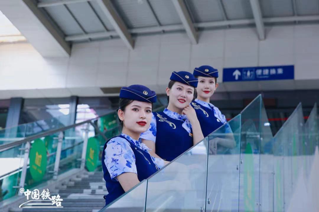 兰州铁路局高铁夏季制服,广州高铁乘务员制服
