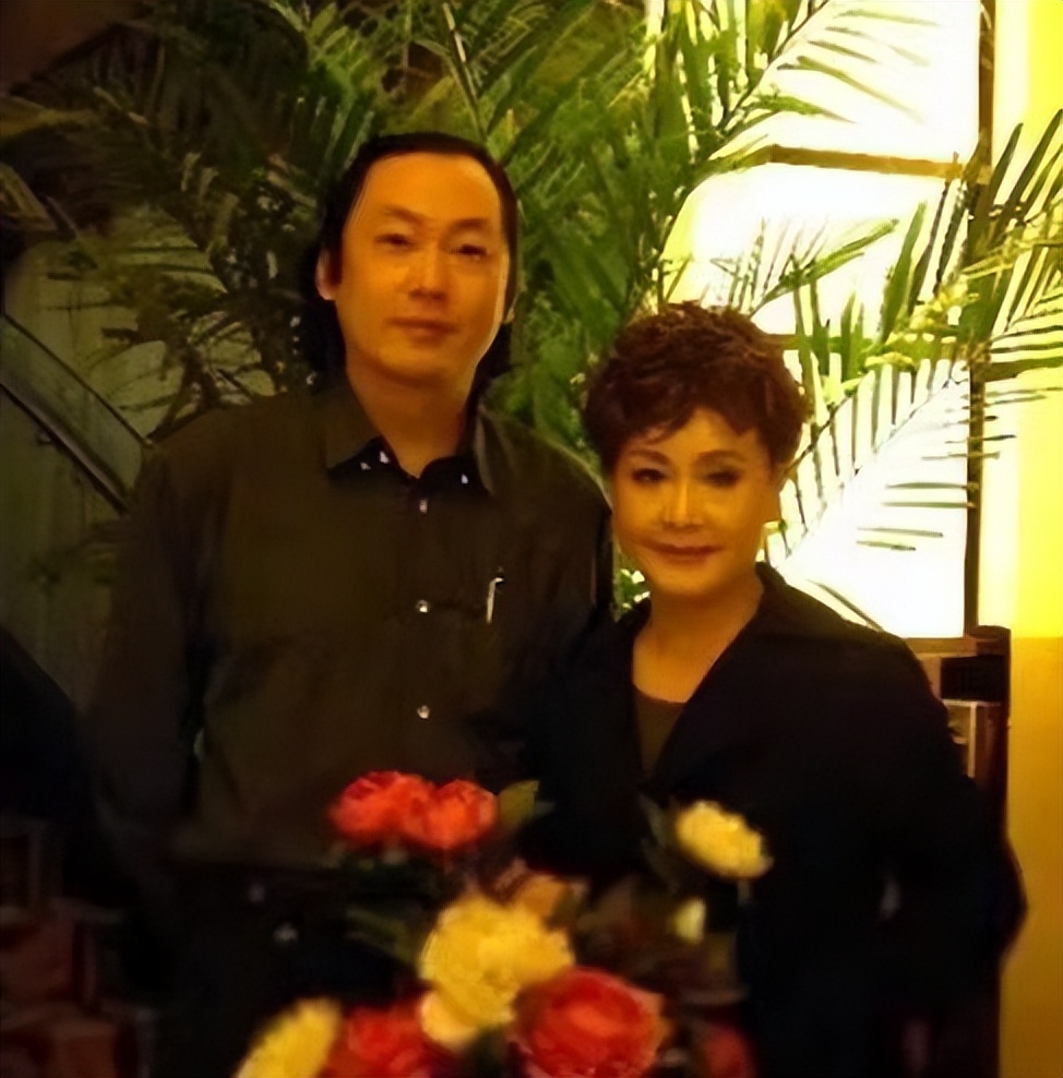 李谷一经历过几段婚姻,李谷一晚年近况