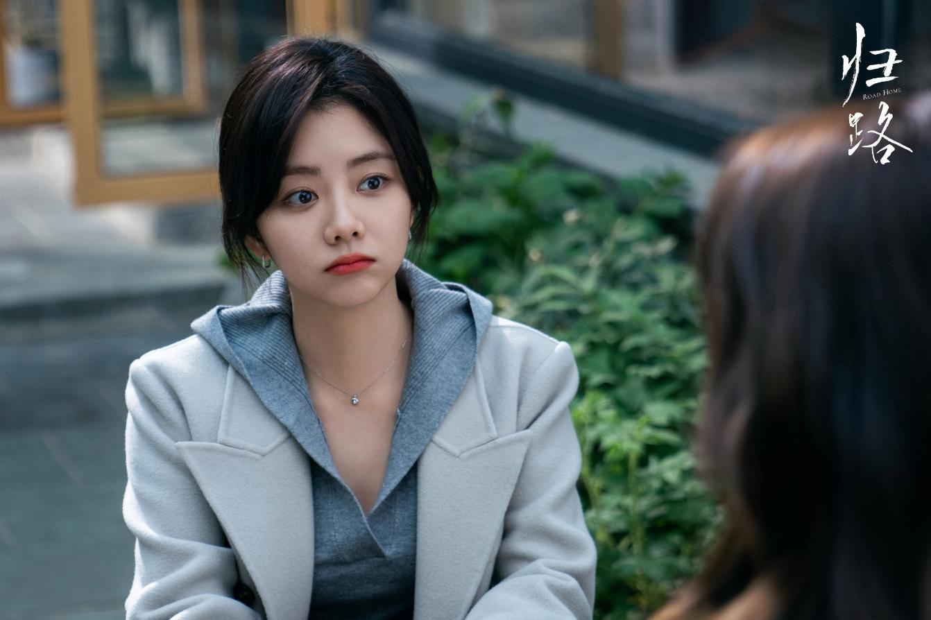 杨紫和刘亦菲对比照片,杨紫刘亦菲年轻时