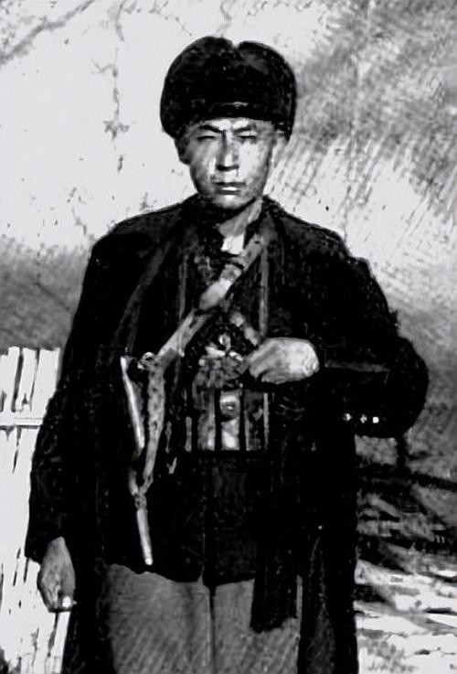 特工女儿回忆：长大才知，1931年那晚，母亲为何深夜要求女儿跳舞