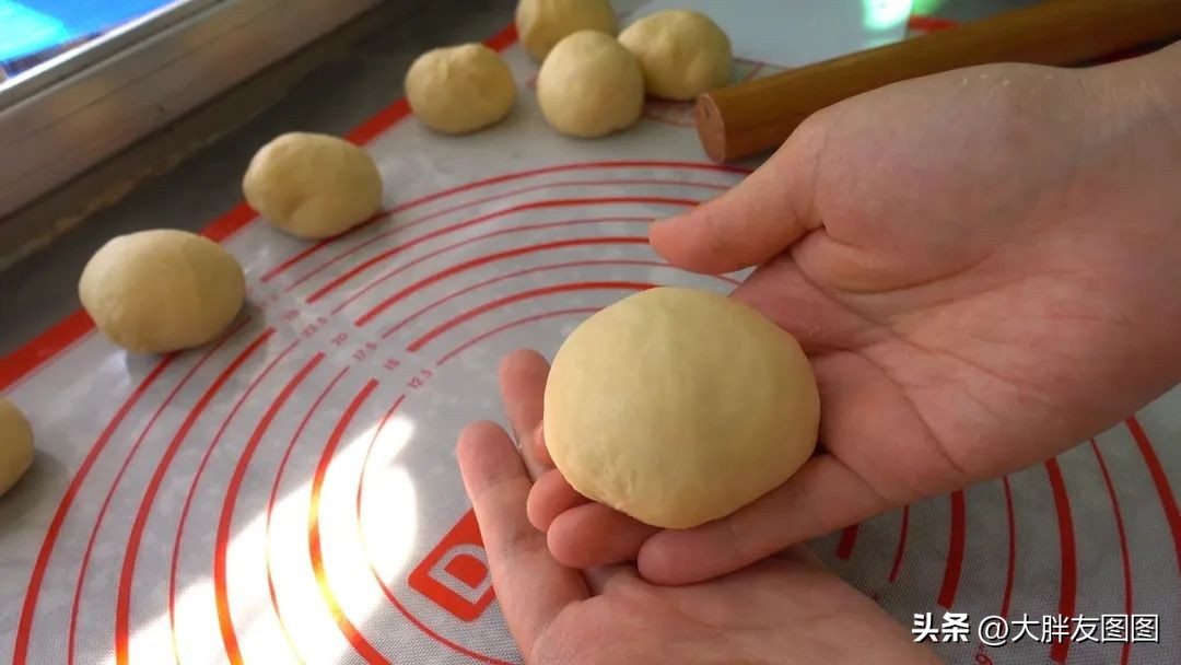 咸蛋黄肉松盒子做法,咸蛋黄肉松馅的制作方法