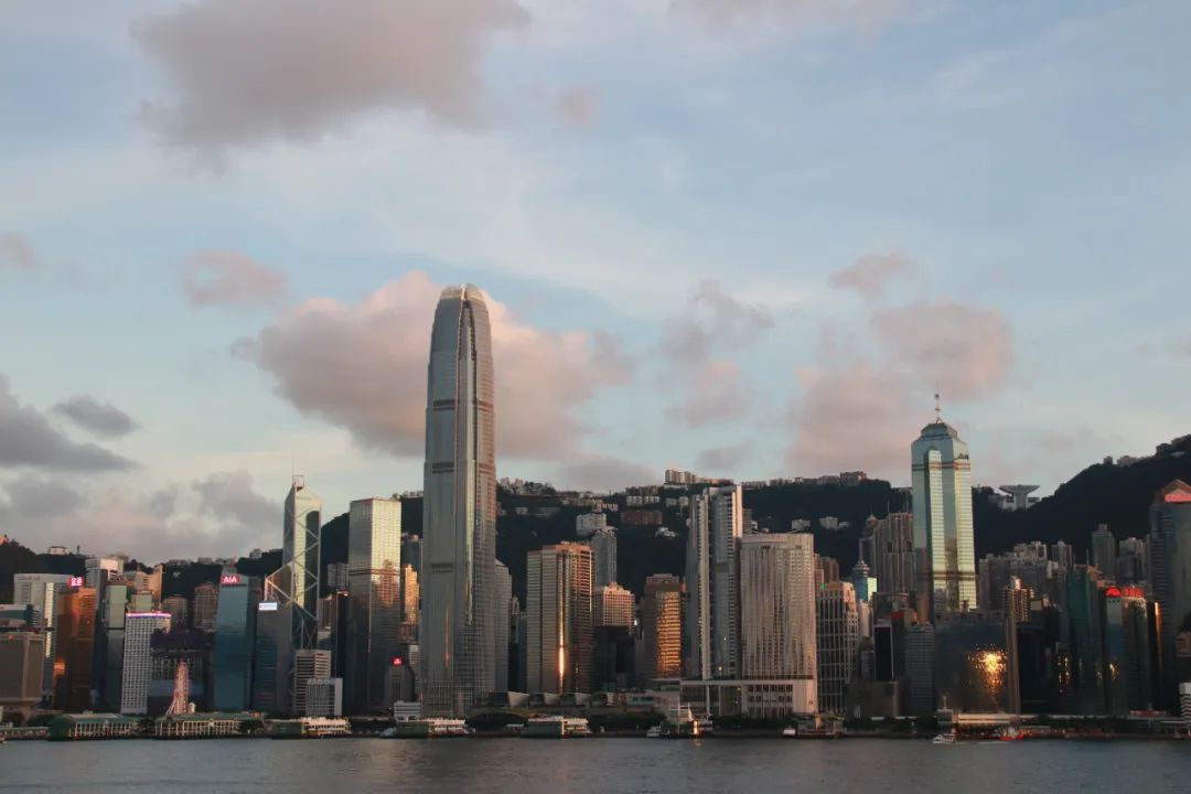 美国金融大鳄炒外汇,美国金融大鳄如何做空货币