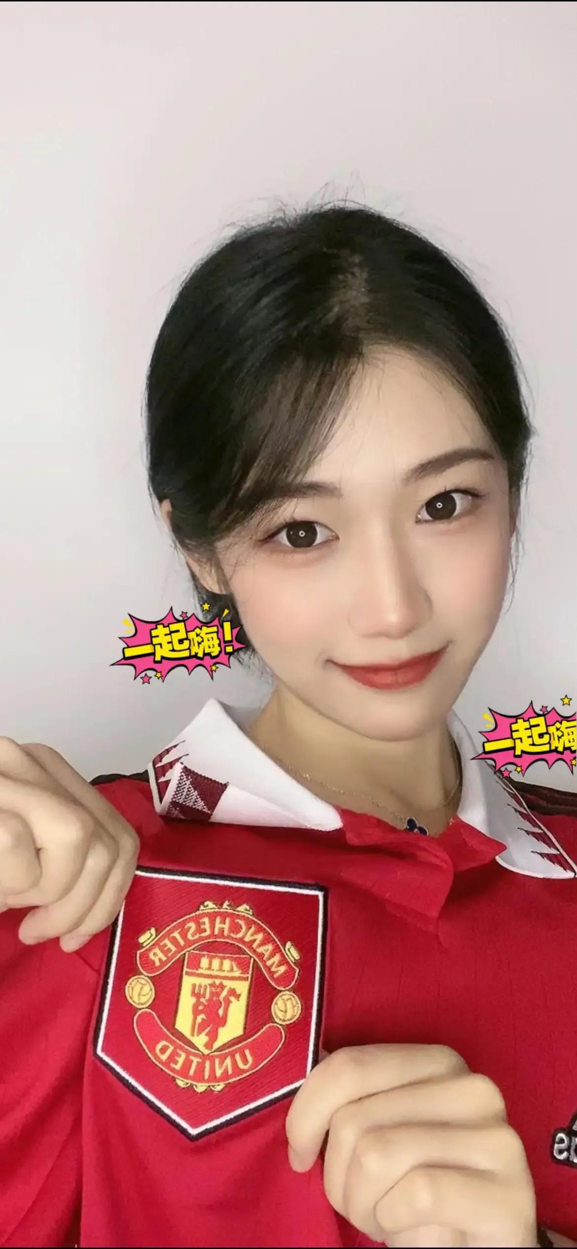 最受女人喜爱的足球,足球运动员都喜欢什么类型的女生