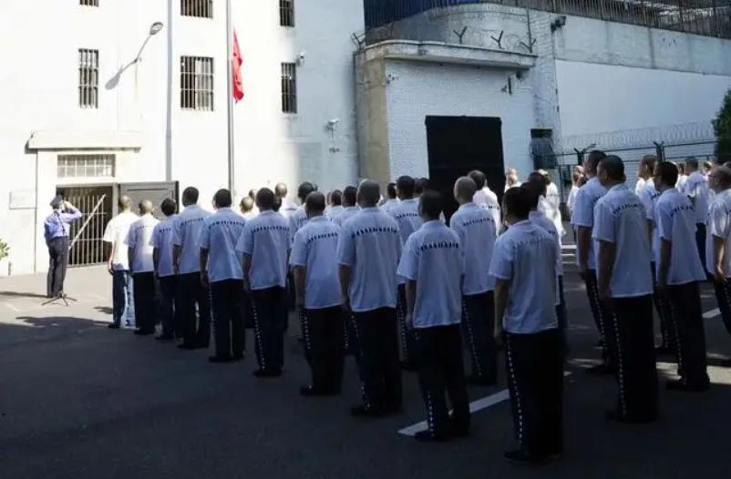 临终病人呼唤父母,临死前的患者喊妈妈