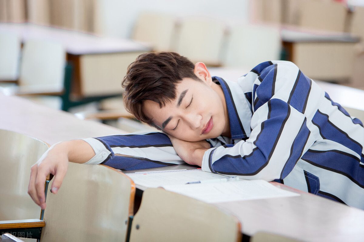 3000怎么存钱才能存到100万元,手头上有50万该如何存钱划算