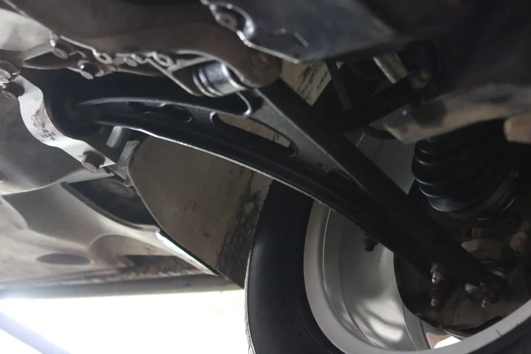 12年大众途观二手车翻新,大众途观外观塑料件翻新