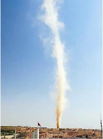 广州从化疑现龙卷风,广州从化龙卷风惊心动魄