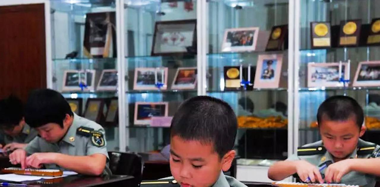 中国最小的兵8岁,中国最小的8岁军人