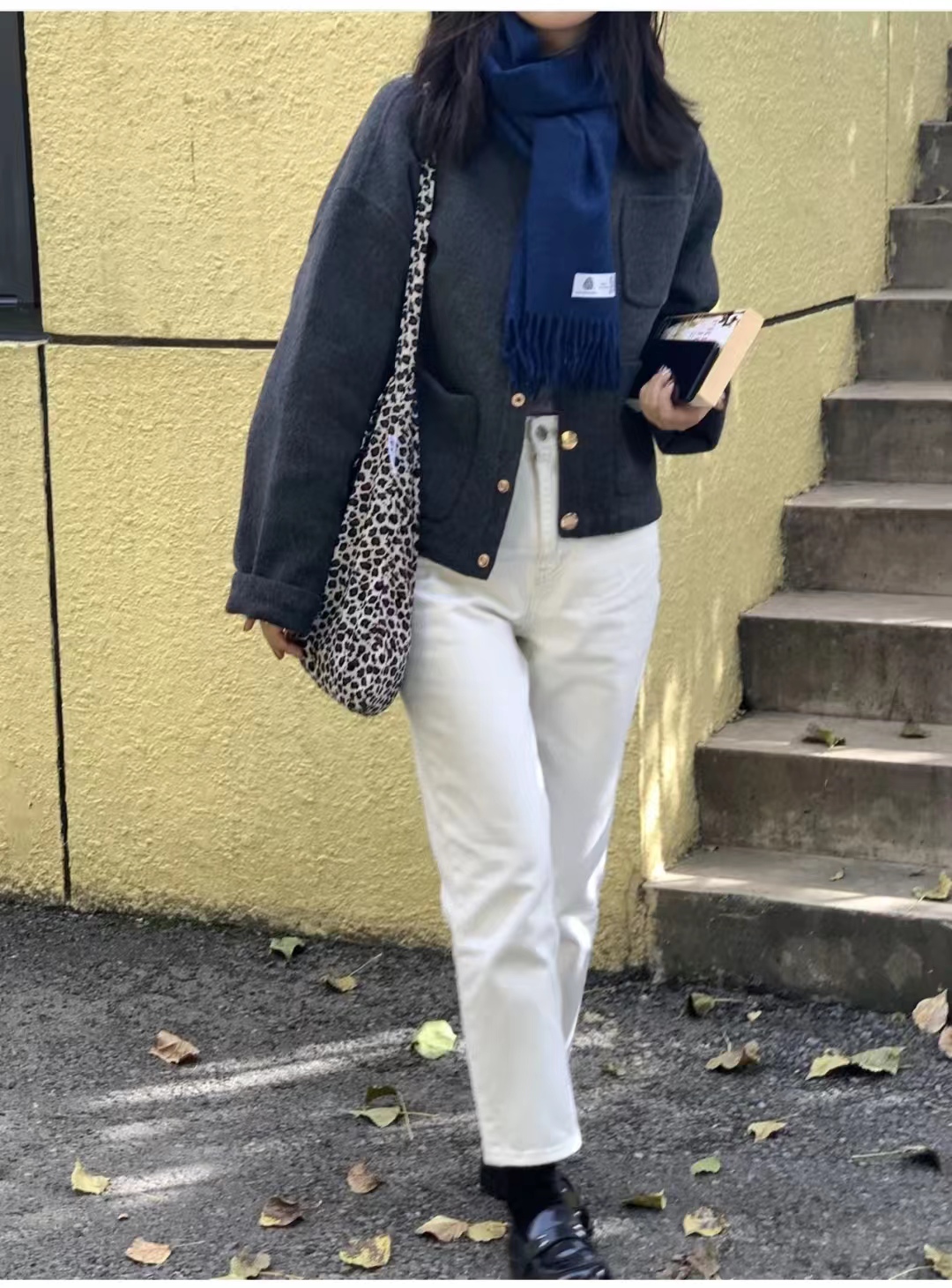 直筒牛仔裤搭配衣服视频大全,2021年直筒牛仔裤衣服搭配