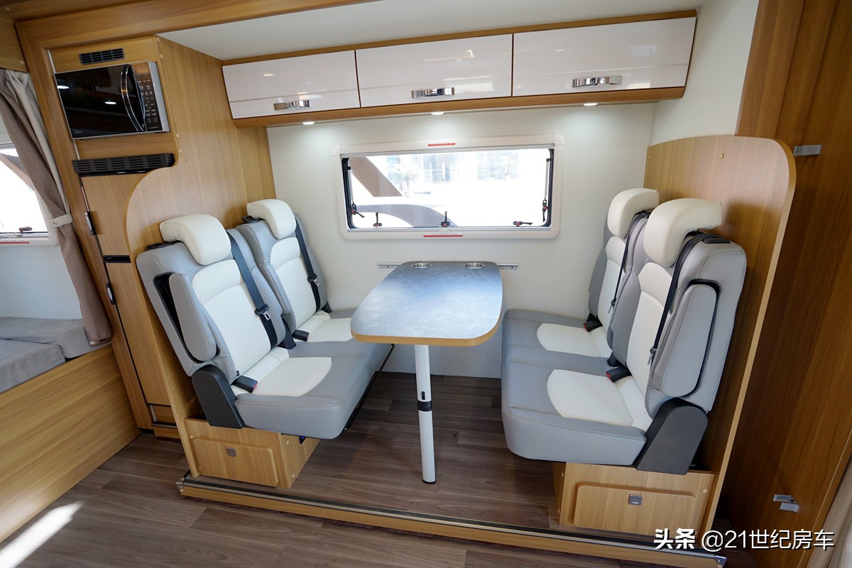 家用大空间6座推荐,适合家用的两厢大空间