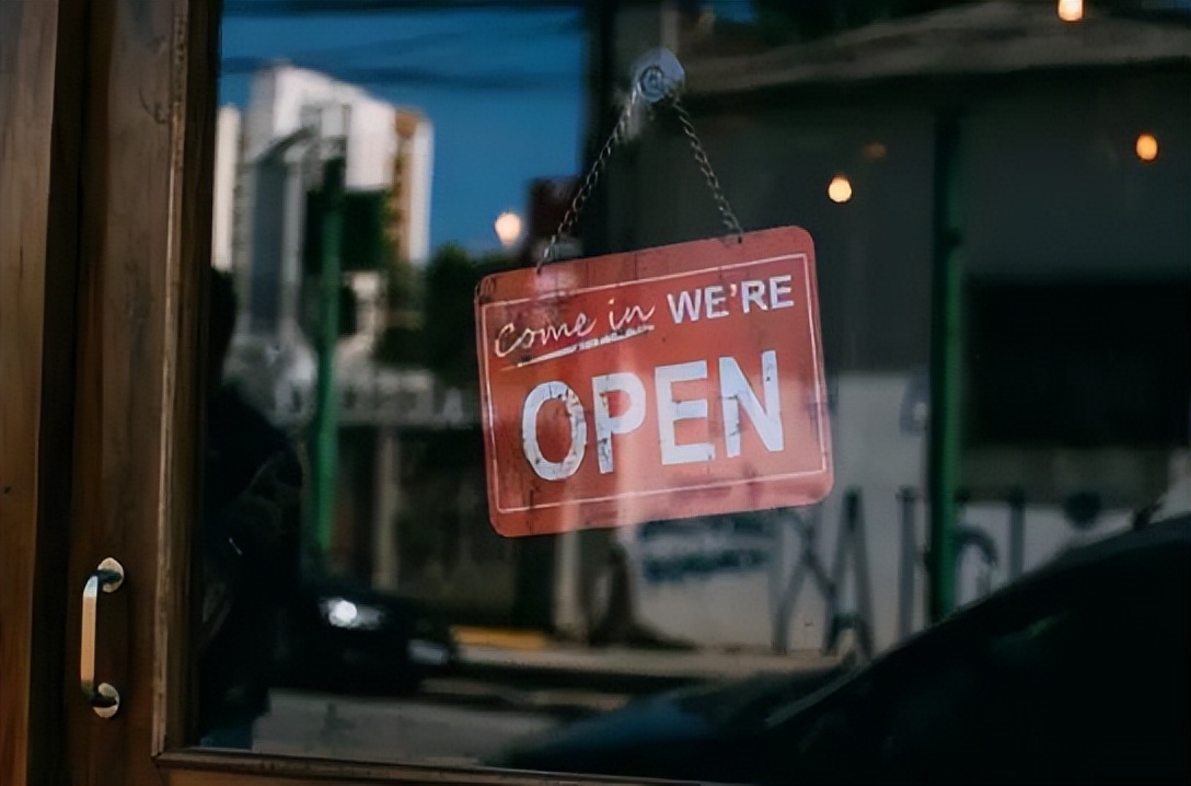 实体店做品牌化妆品,实体化妆品店该选哪个渠道的品牌