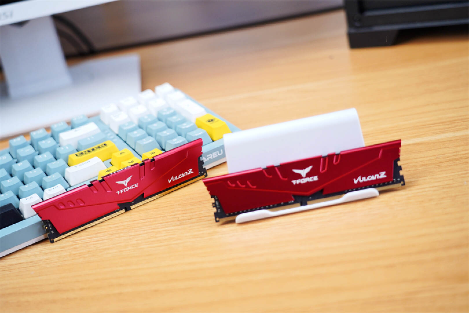 十铨火神16g内存条3200,十铨火神zddr48gb3200多少钱