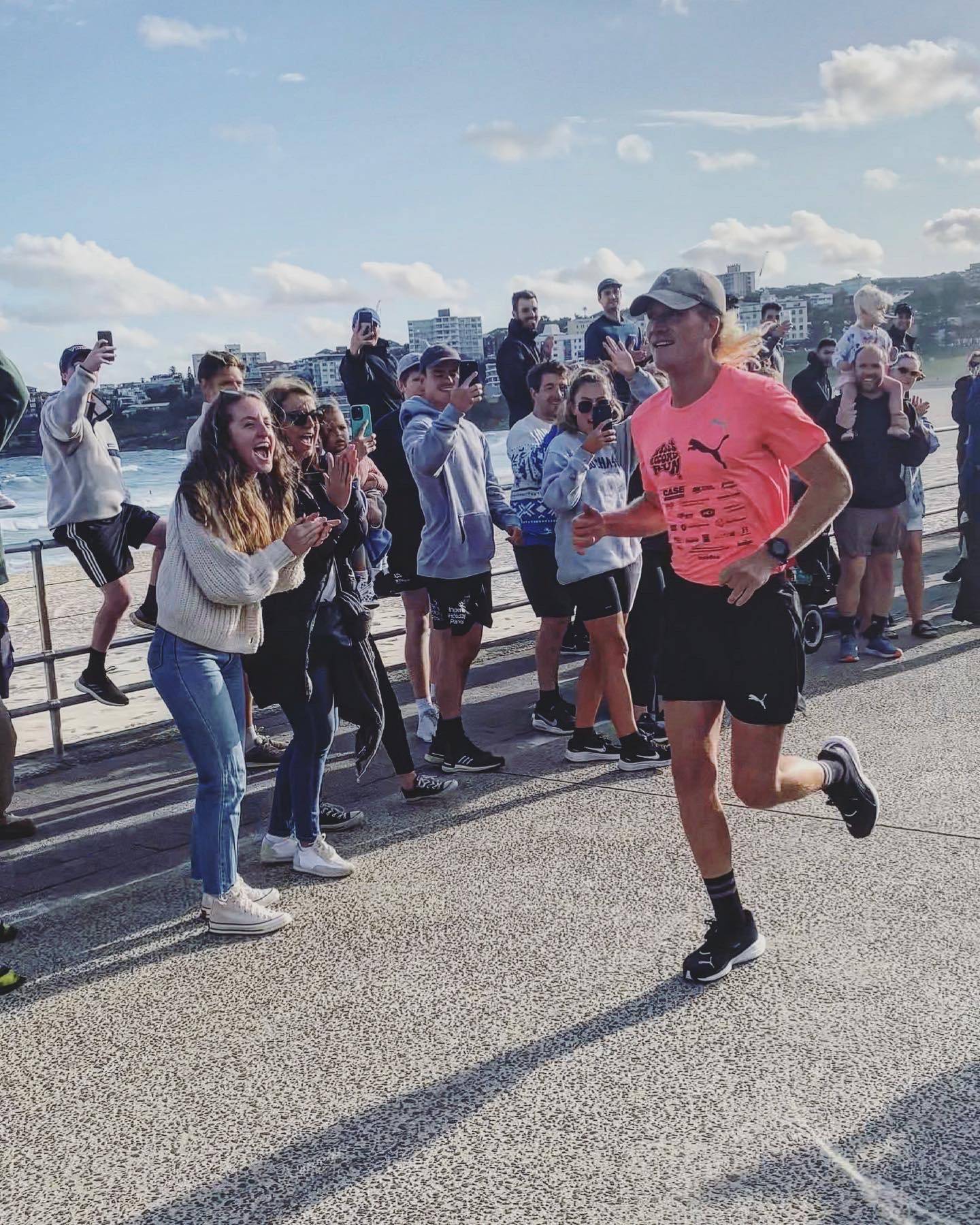 26岁小伙流浪400天,小伙48小时奔波4000公里