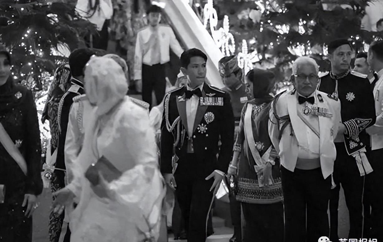 亚洲最帅王子大婚新娘背景惊人,亚洲最帅王子迎娶平民女孩老婆