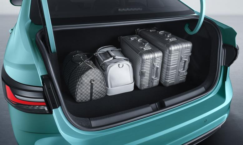 新款朗逸大气实用家庭轿车的首选,朗逸售价10.79万起省心省油就选它