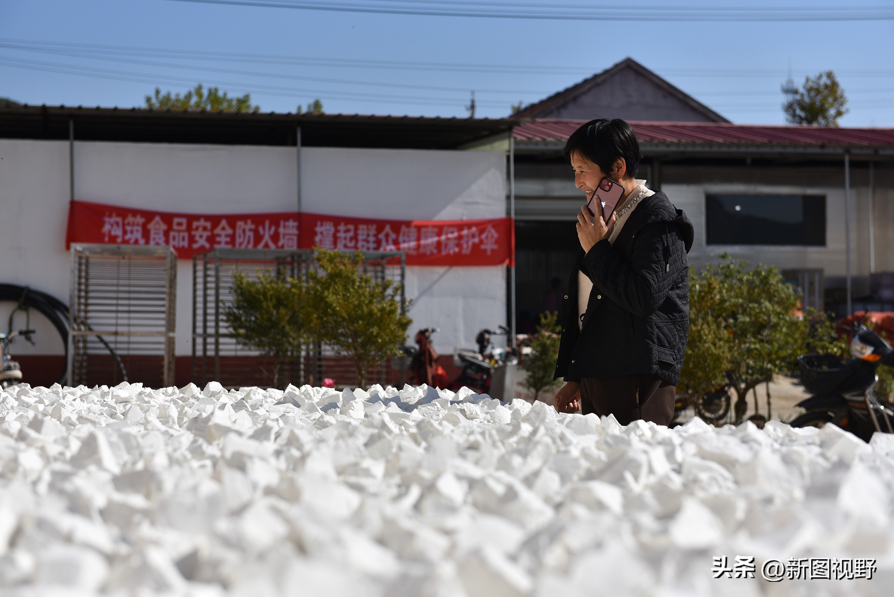 农村大姐靠什么赚钱,43岁农村大姐一天挣90元