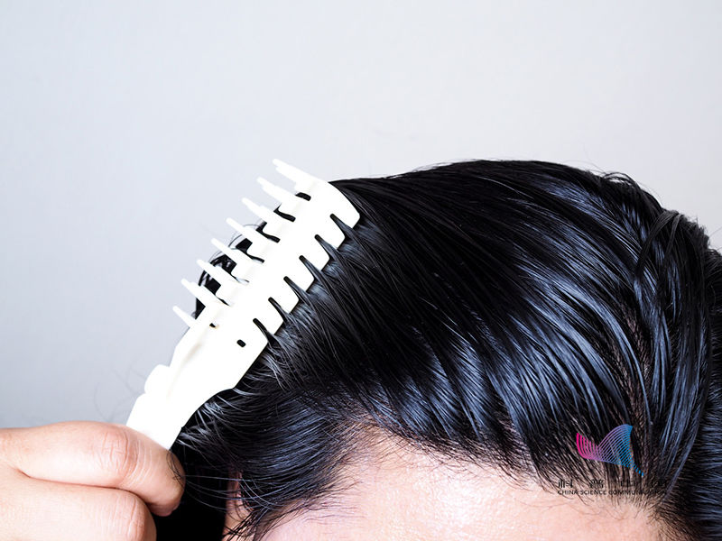 为什么用护发素反而头发掉得多,护发素有什么成分用了会秃头