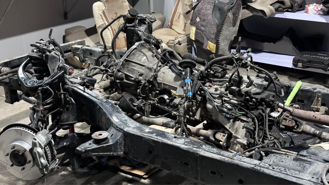 06年丰田霸道汽车翻新全过程,从山西拉回来的车