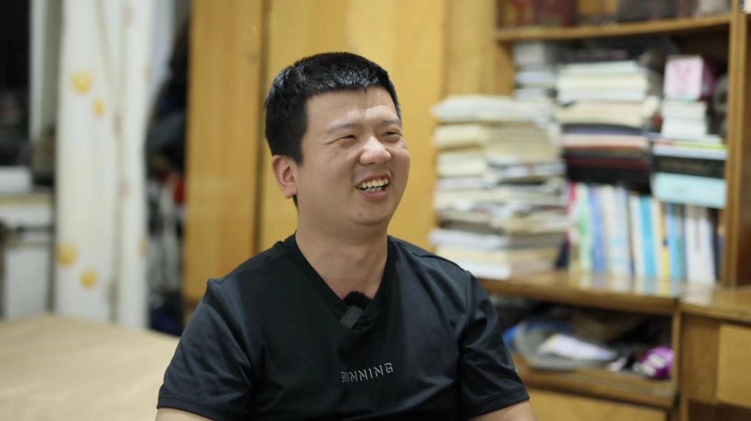 安徽95后快递小哥,专科毕业的快递小哥