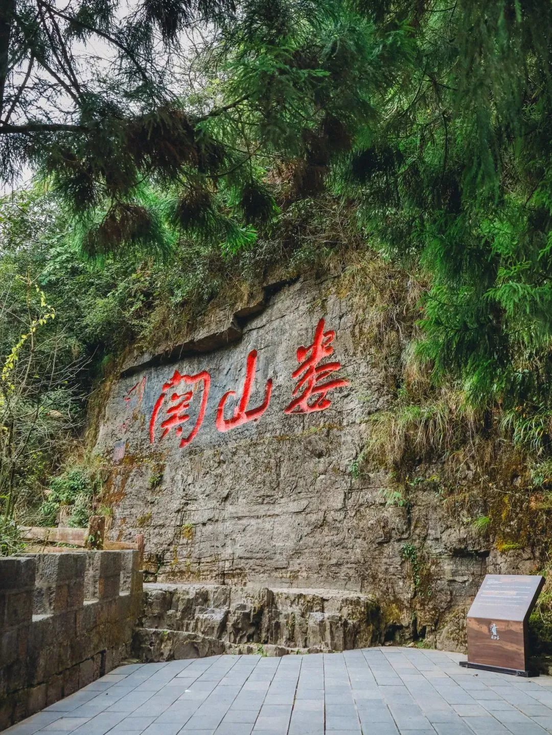 清明哪里适合踏青旅游,清明踏青好去处赏景玩乐两不误