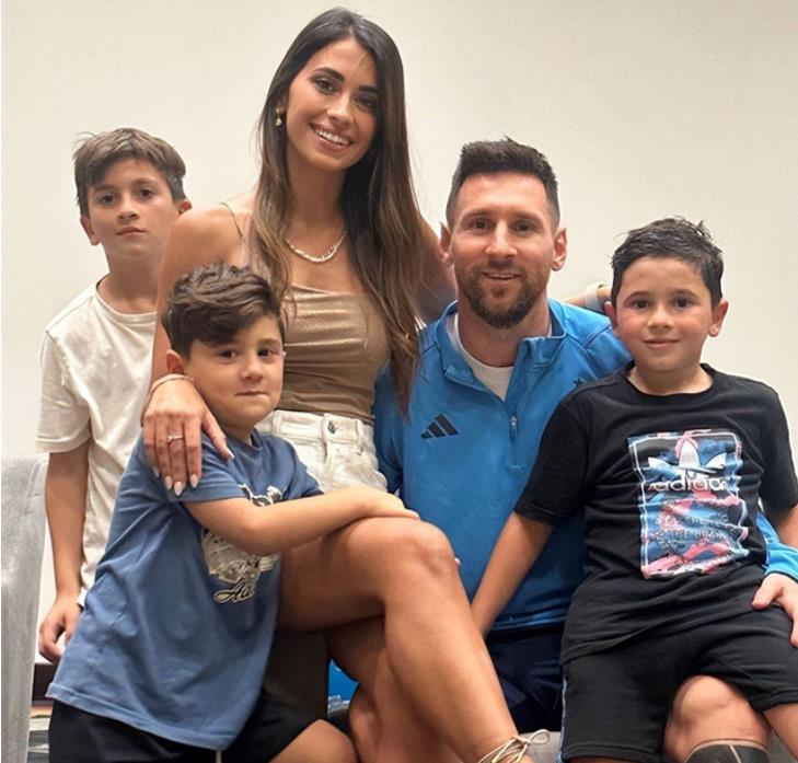 世界杯球星妻子身材大排名,世界杯球星们的女友